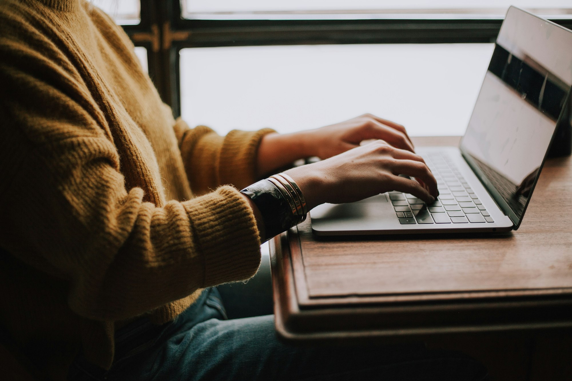 Salud Visual y Pantallas: Soluciones ópticas para la era digital